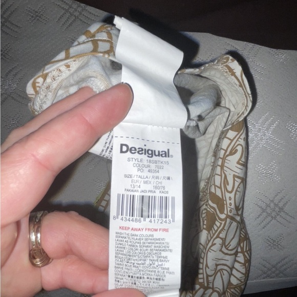 Boy's Desigual T Shirt Tee Size 13/14 Orange sequin - Picture 3 of 3